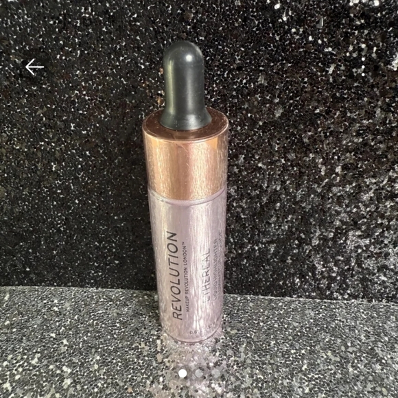 Revolution Other - Revolution Ethereal Liquid Highlighter - in Ethereal